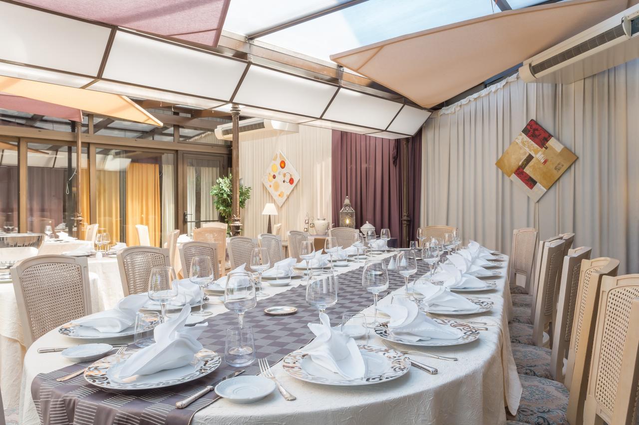 Attignat Hotel Restaurant Laurent Perreal المظهر الخارجي الصورة