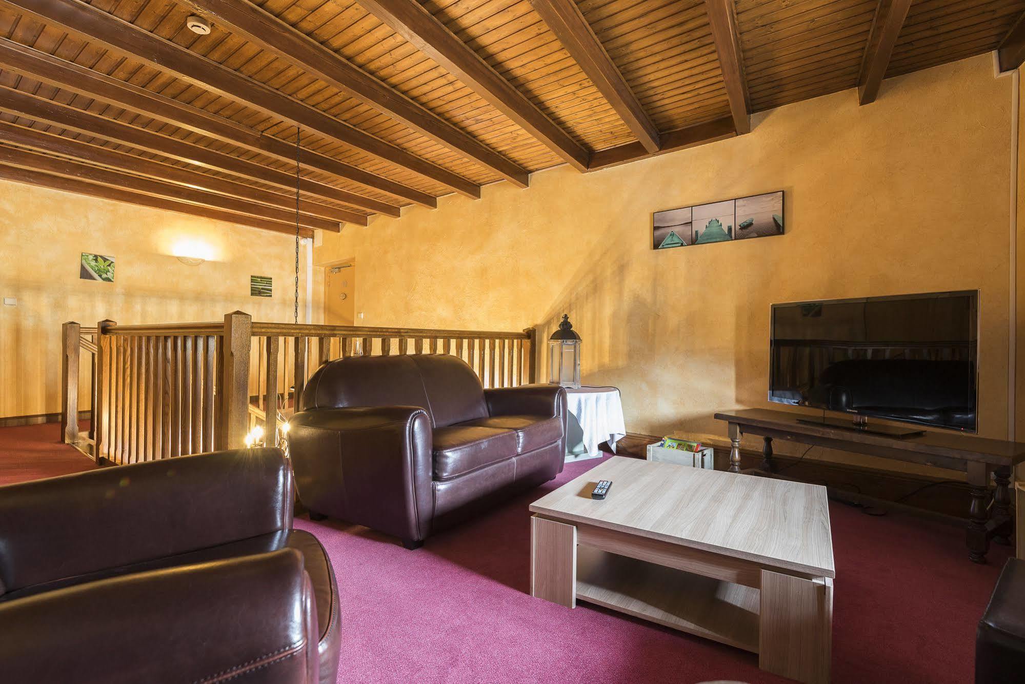 Attignat Hotel Restaurant Laurent Perreal المظهر الخارجي الصورة